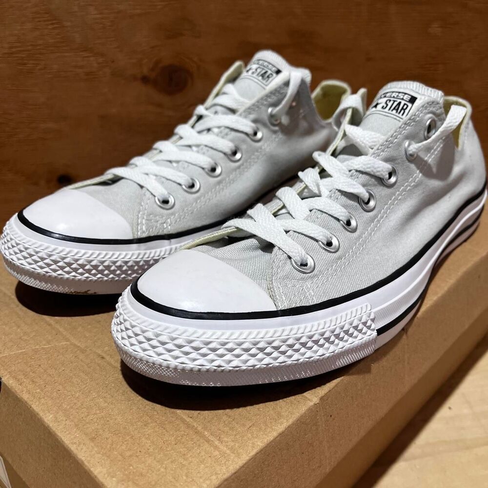 Converse Men's White and Cream Trainers